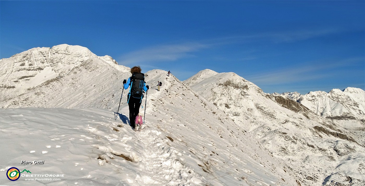 04 In cresta innevata per Cima Grem.JPG -                                